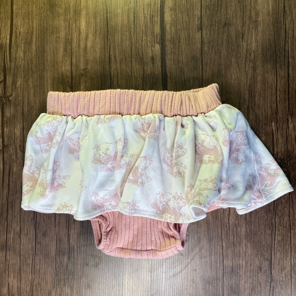 Kate Quinn vintage pink pig skirt